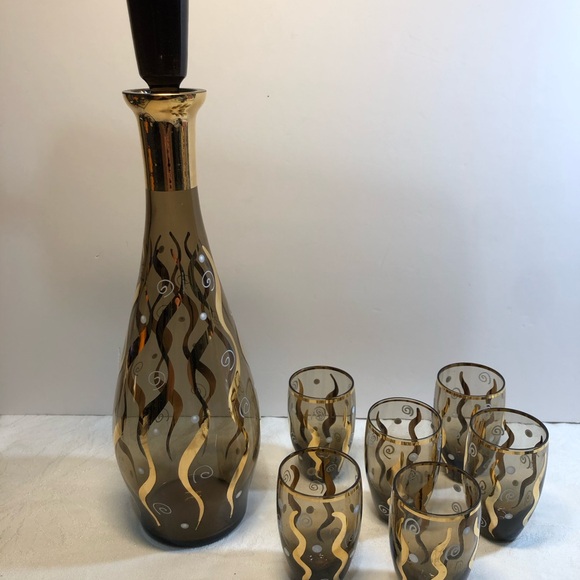 Vintage Mind Century Bohemian Decanter With 6 Glasses - Picture 9 of 10